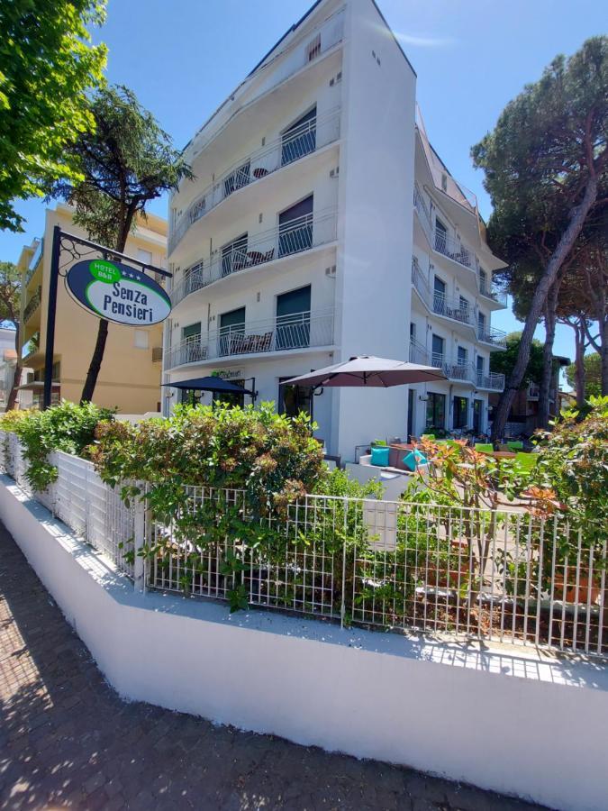 Hotel Senza Pensieri Riccione Buitenkant foto